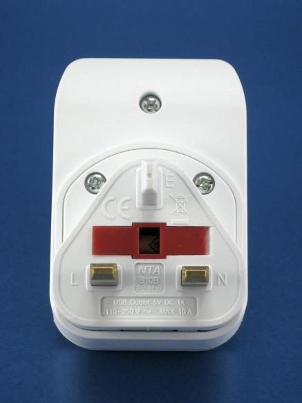 Travel Adaptors - 810 (for UK)